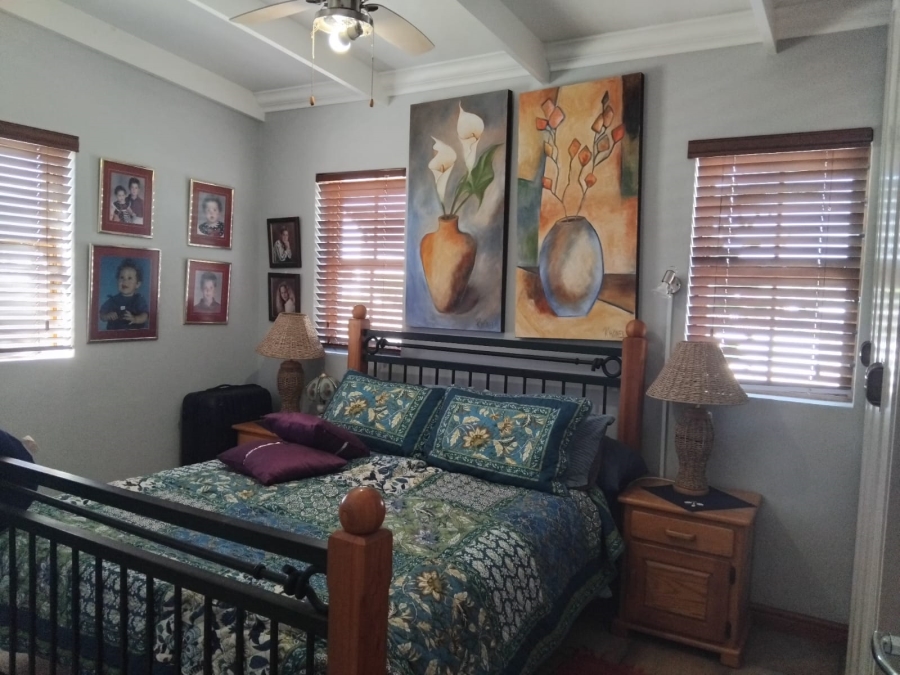 3 Bedroom Property for Sale in Jacobsbaai Western Cape